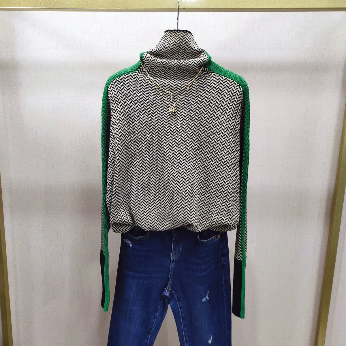 Maria Jersey de cuello alto de Jess